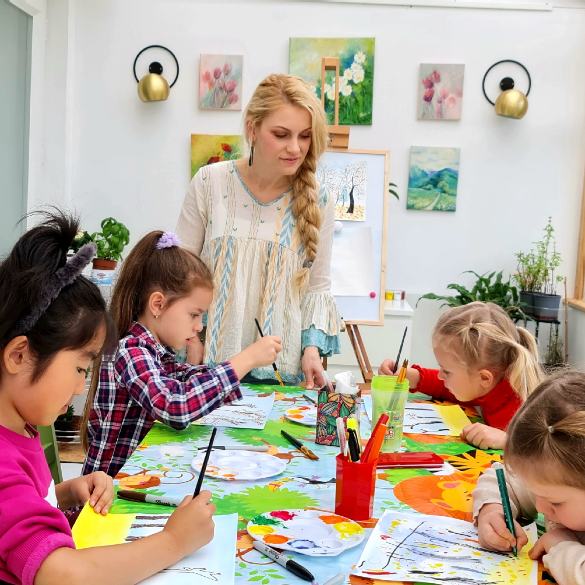 art classes age 5 to 8 group Chessington Surrey lessons children professional artist art teacher Irina Taneva